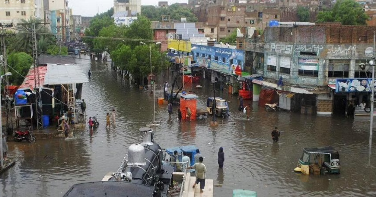 Hundreds of thousands of Pak flood victims face risk of infectious diseases